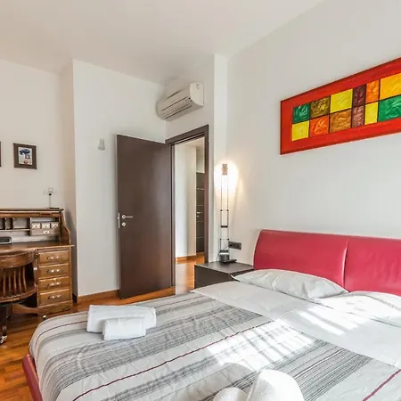 Silvani, Apartamento *